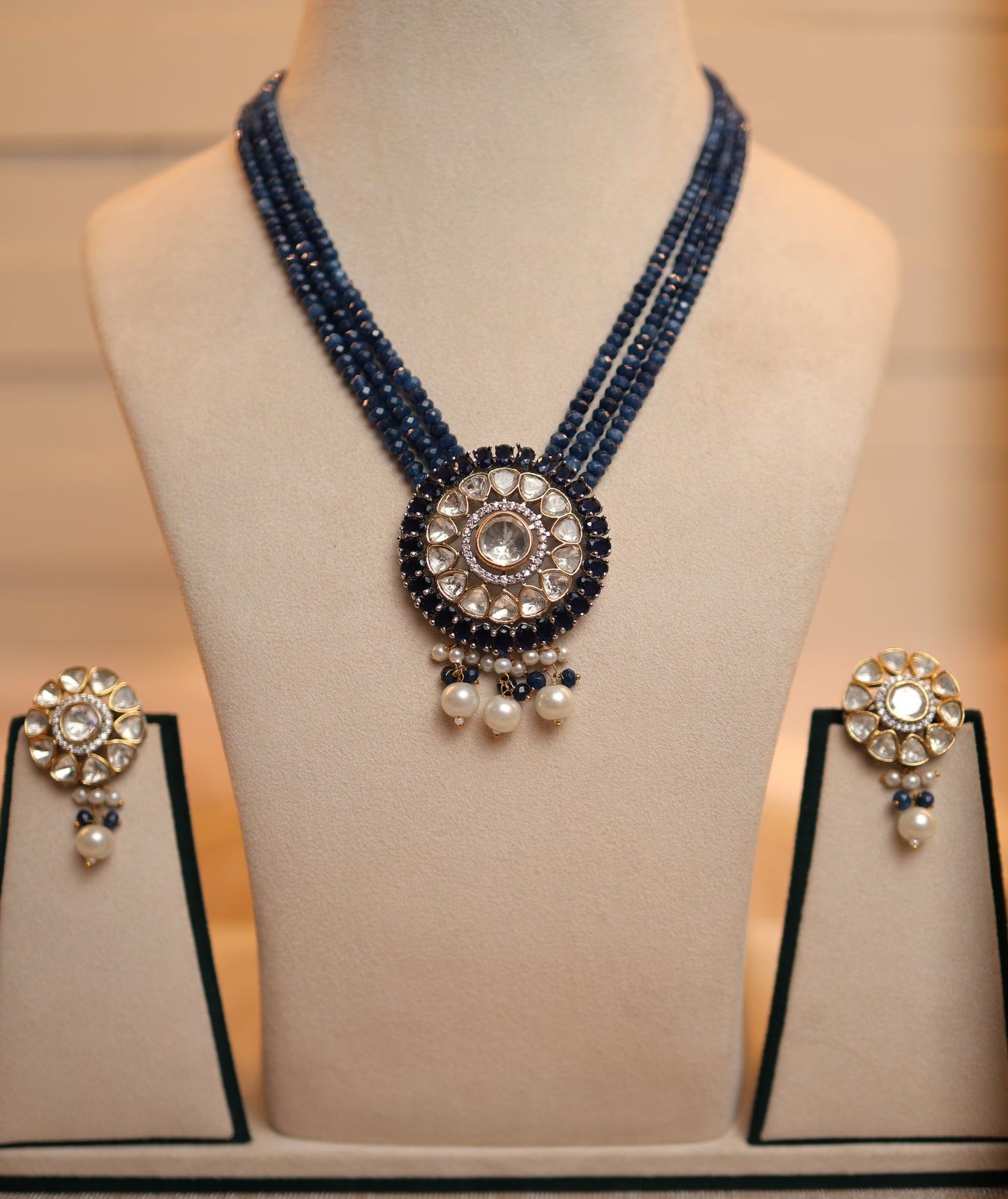 Neelam Kundan Jewellery Set