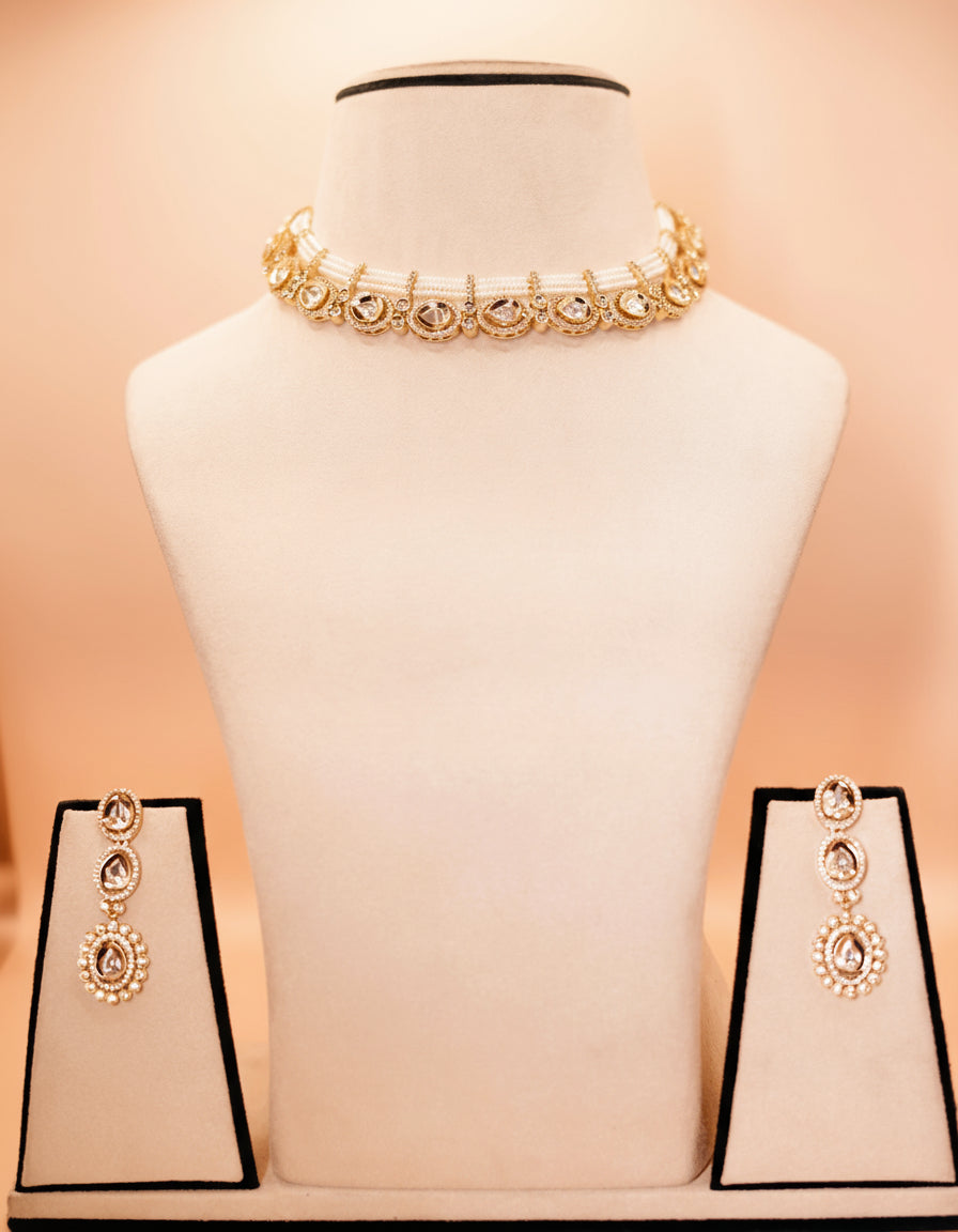 Ivory Elara Kundan Jewellery Set