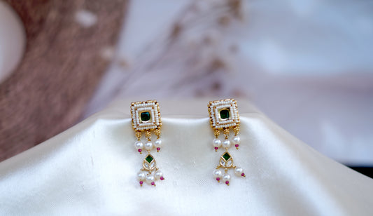 Golden Orabella Jewellery Set