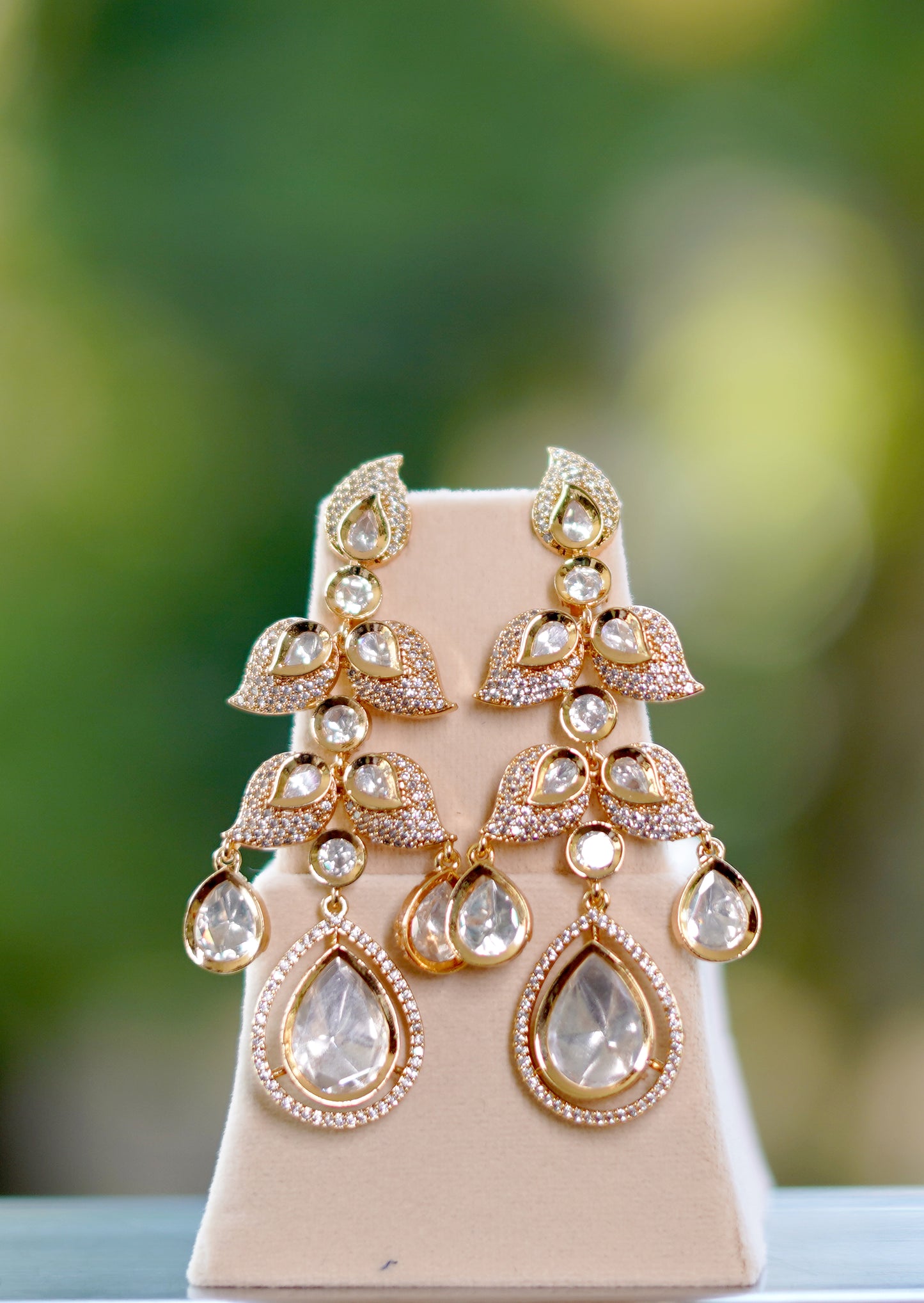 Champaigne Zeenat Drop Jewellery Set