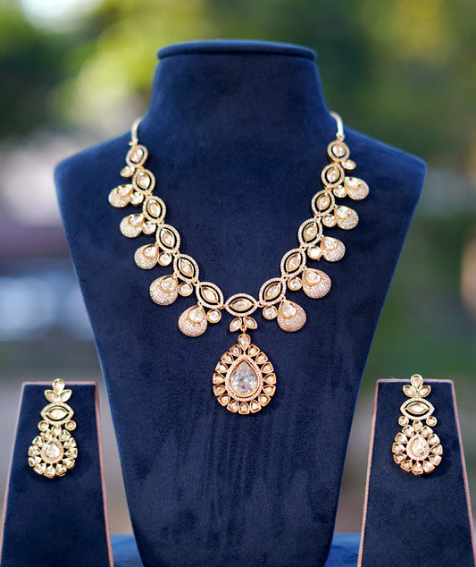 Champaigne Zarina Glow Necklace Set
