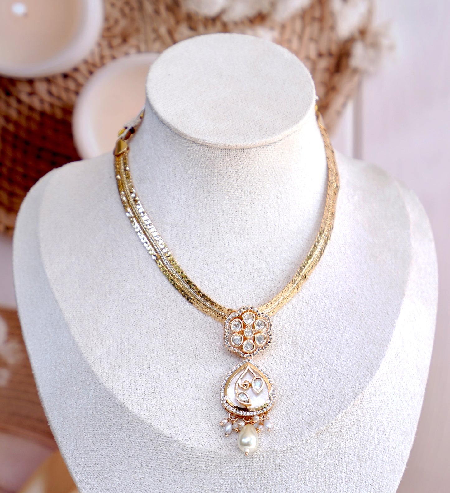 Ivory Fleur Mother of Pearl Jewellery Set