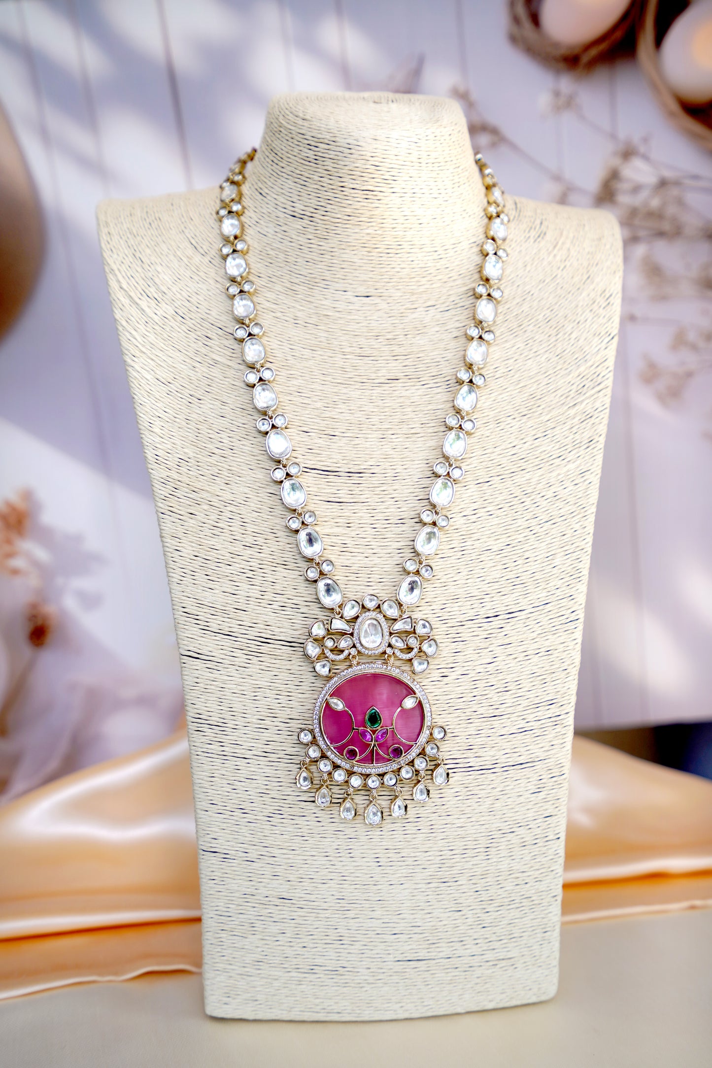 Pink Eclat Kundan Jewellery Set