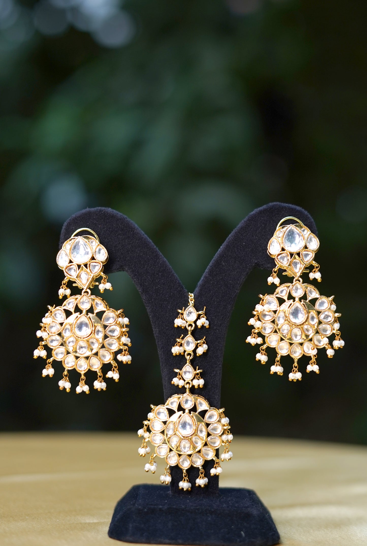 Ivory Aabhaar Kundan Pearl Jewellery Set