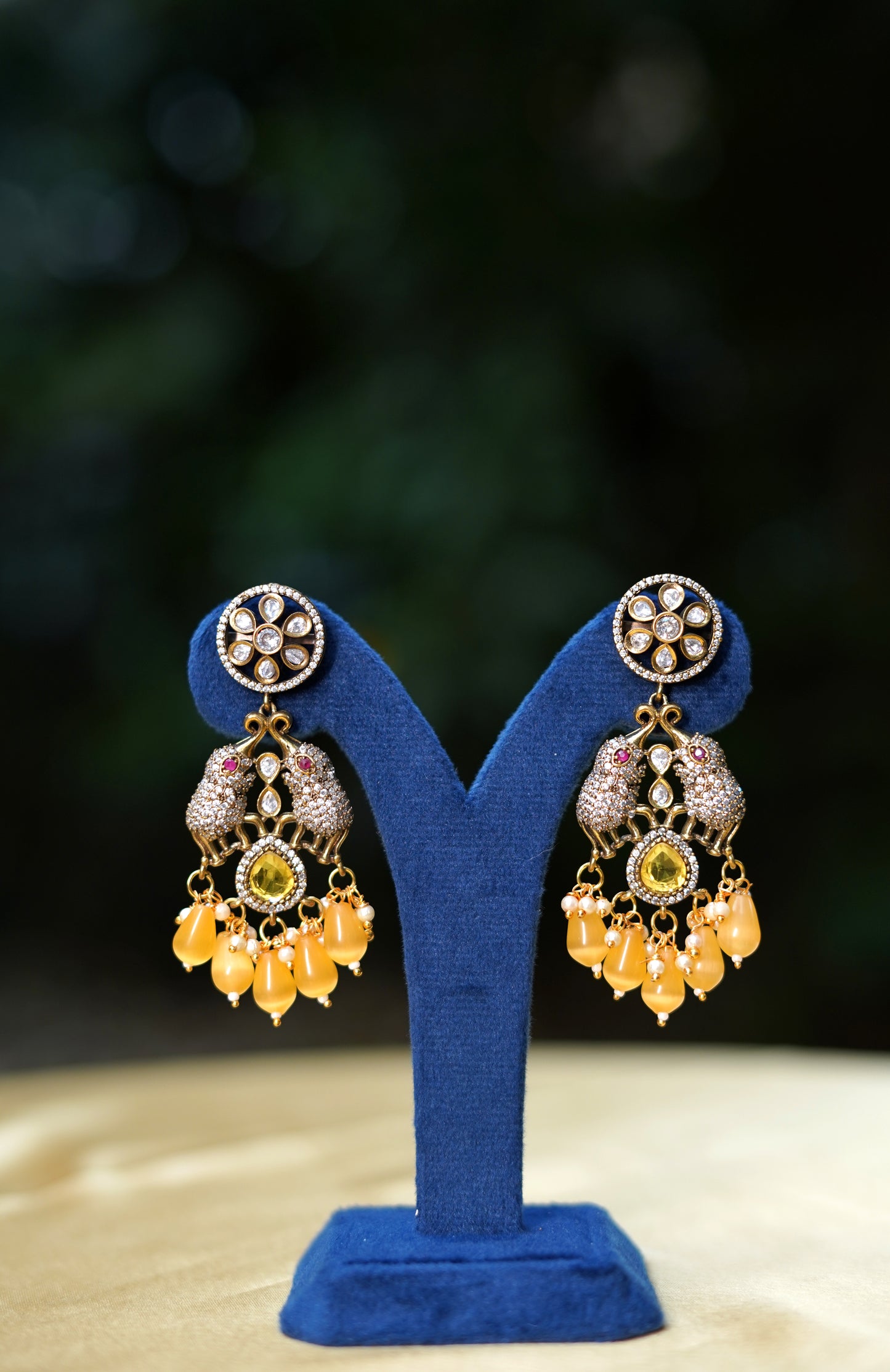 Yellow Kanira Victorian Kundan Jewellery Set