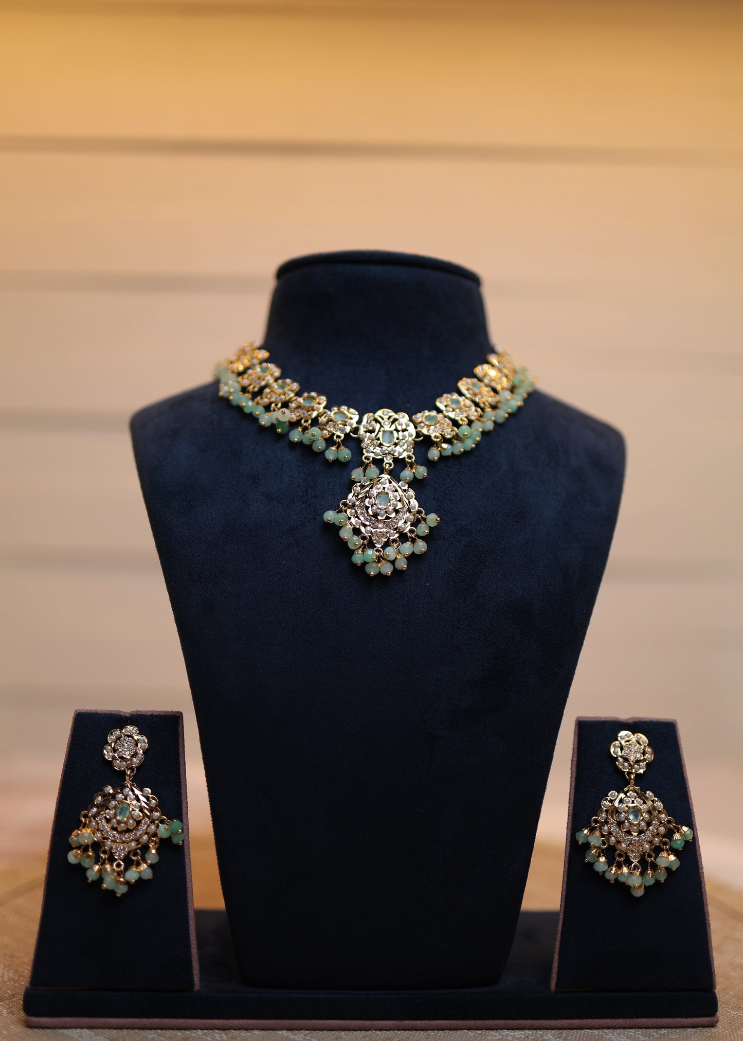Mint Jadau Jewellery Set