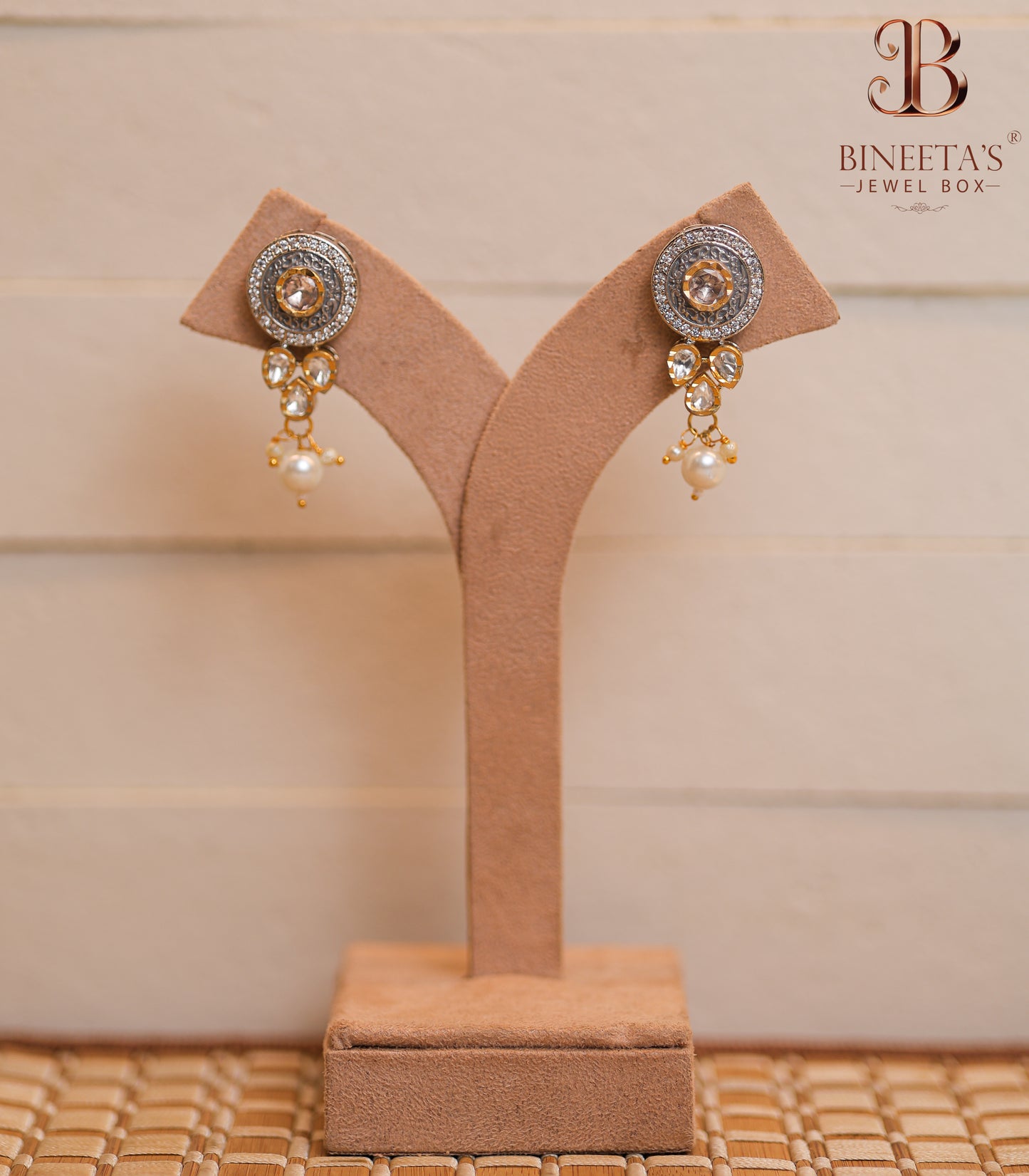 Ivory Kundan Pearl Jewellery Set