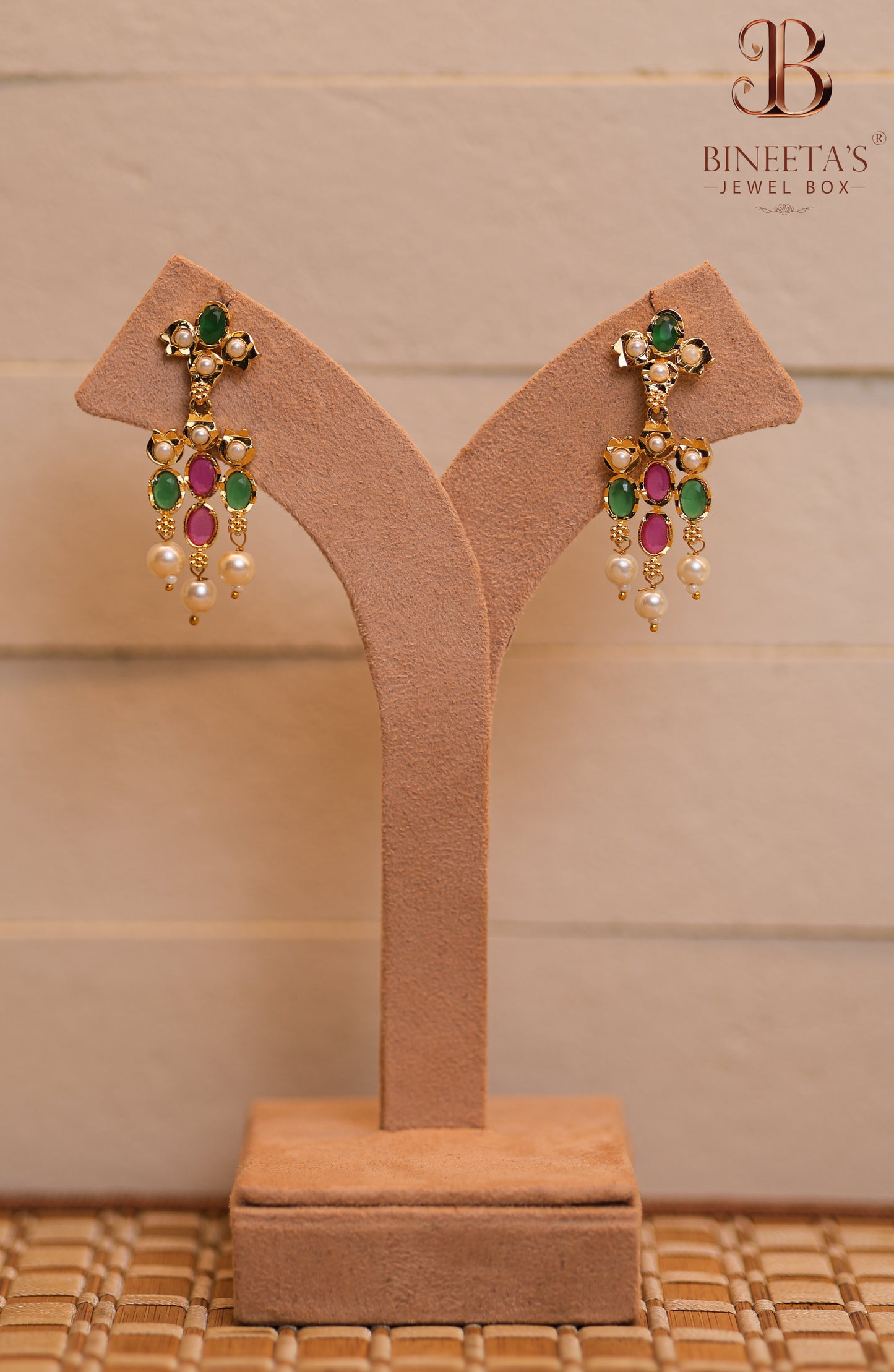 Nayra Ruby Emerald Necklace Set