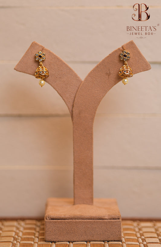 Aarini Ruby Pearl Necklace Set