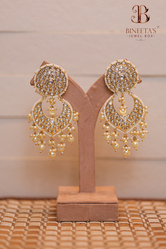 Shayana Pearl Chandbalis