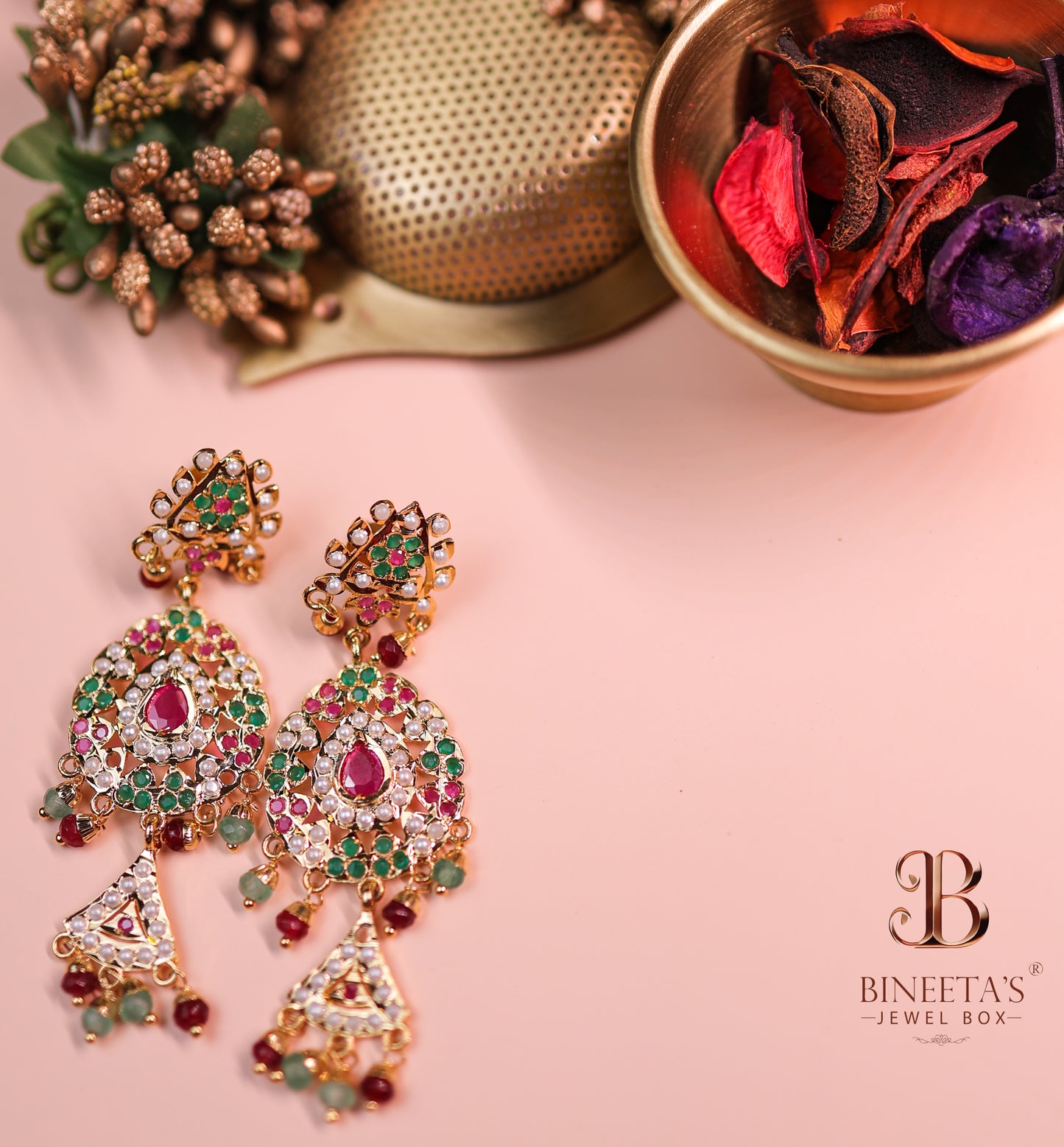 Mahira Pearl Haar Set
