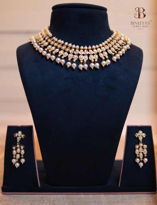 Nayra Pearl Necklace Set