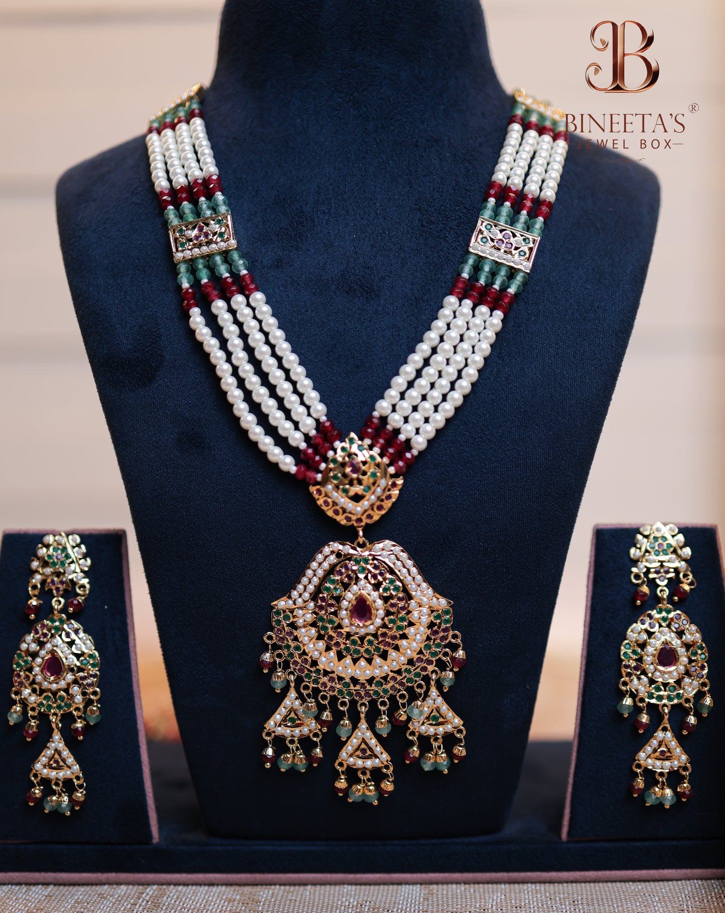 Mahira Pearl Haar Set