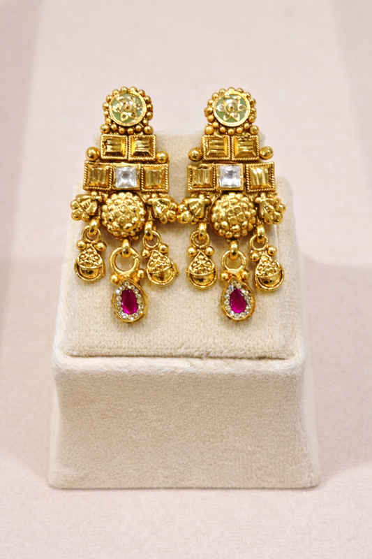 Aurelia Heritage Golden Necklace Set