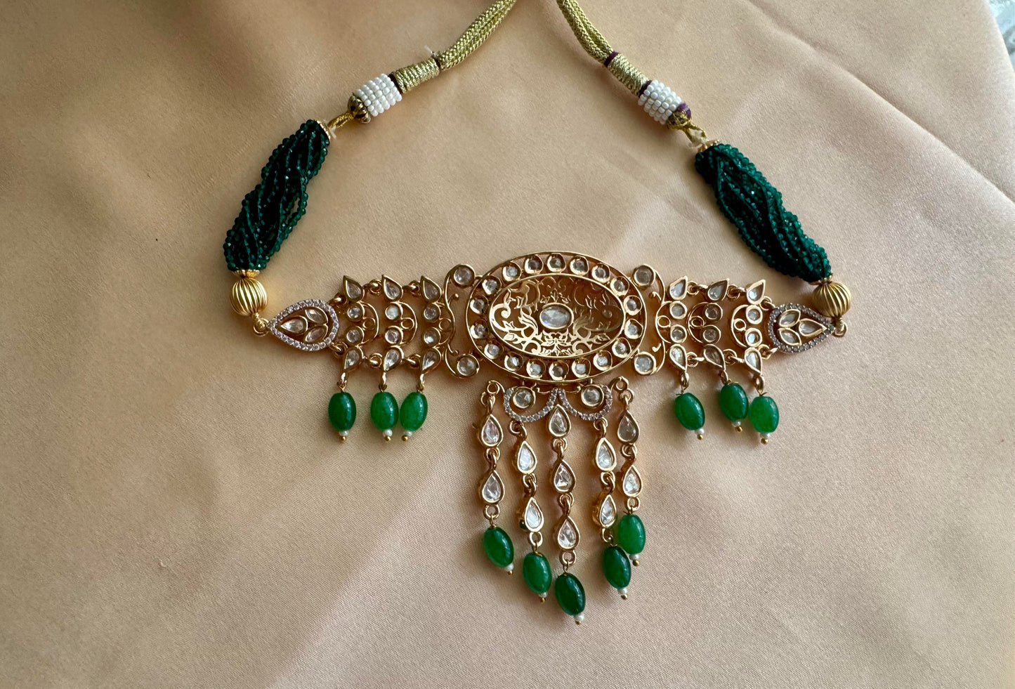 Green Zamurd Adaa Kundan Choker Set