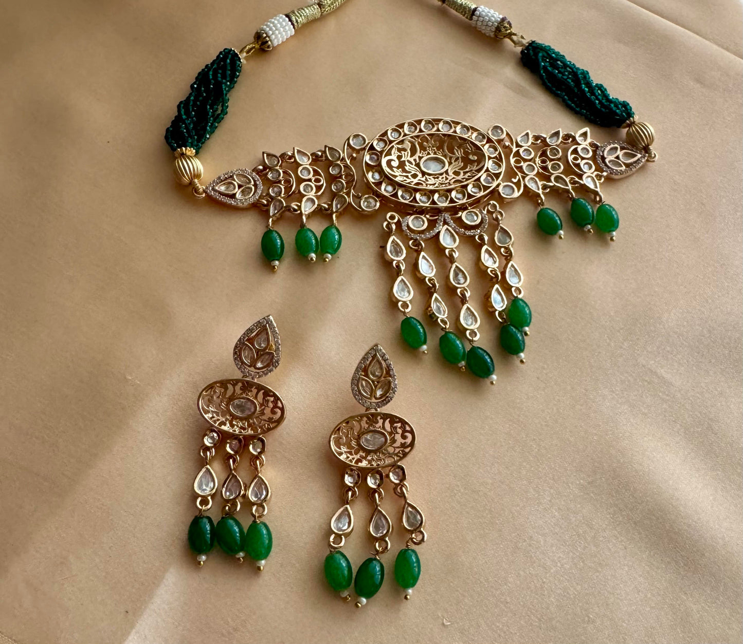 Green Zamurd Adaa Kundan Choker Set