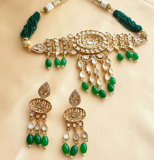Green Zamurd Adaa Kundan Choker Set