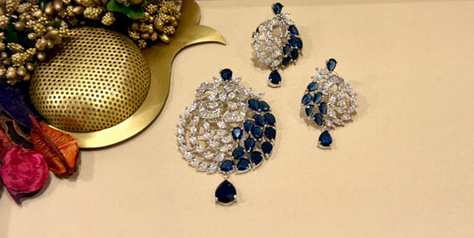 Sapphire Aura Pendant Set