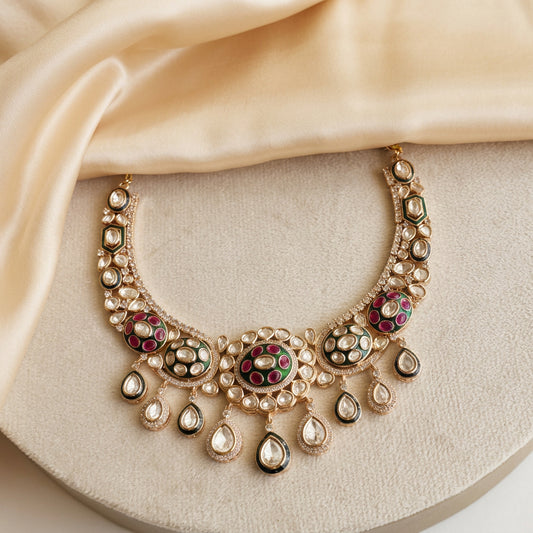 Gold Roselle Kundan Jewellery Set