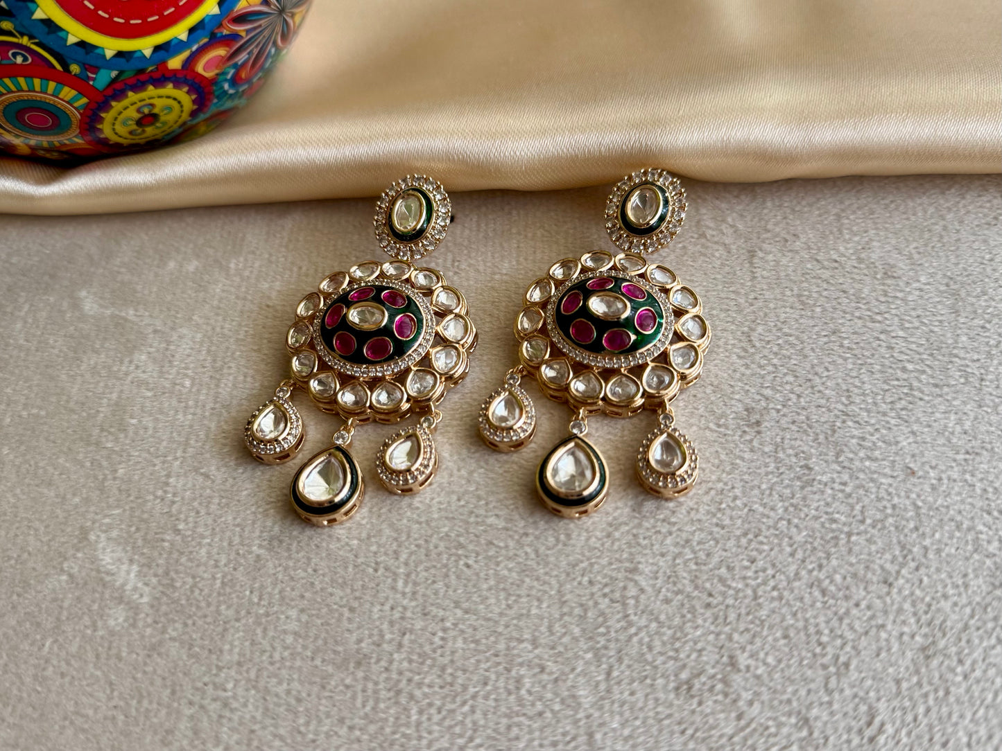 Gold Roselle Kundan Jewellery Set