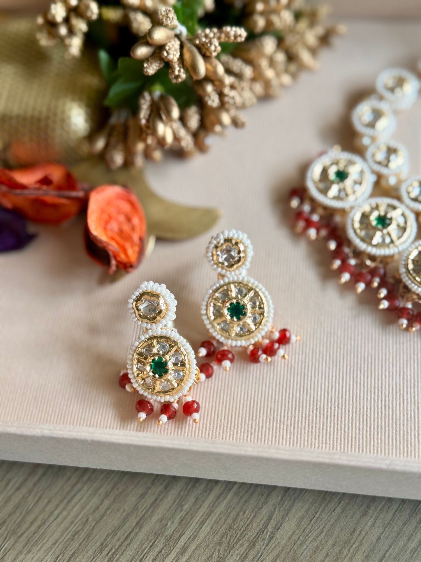 White Sitara Medallion Choker Set