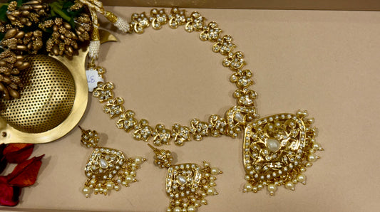 Ivory Saanjh Rajwada Jewellery Set