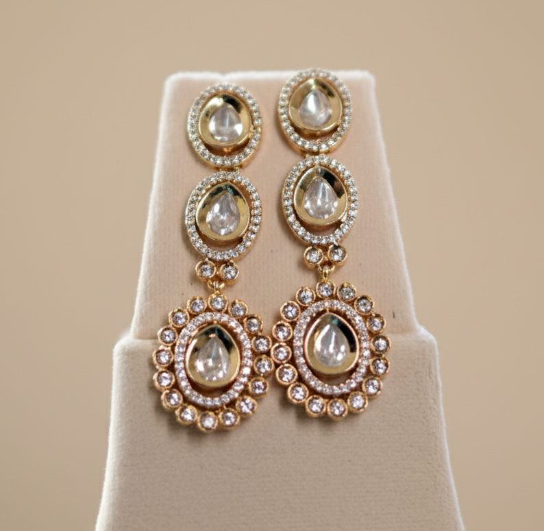 Ivory Elara Kundan Jewellery Set