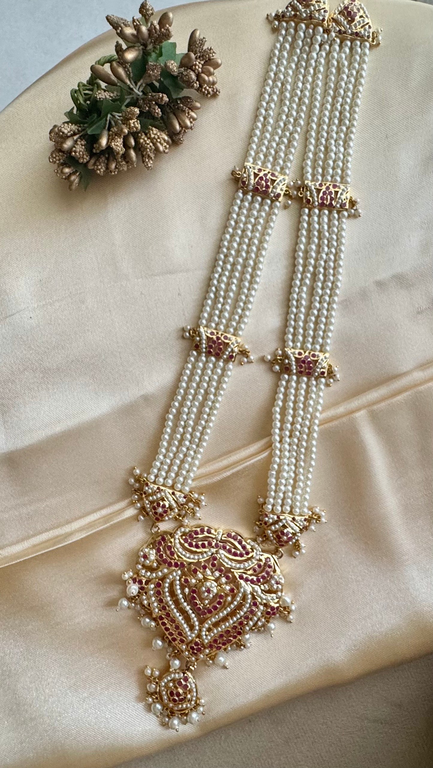 White Ruhani Haar Jewellery Set