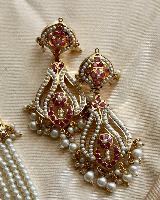 White Ruhani Haar Jewellery Set