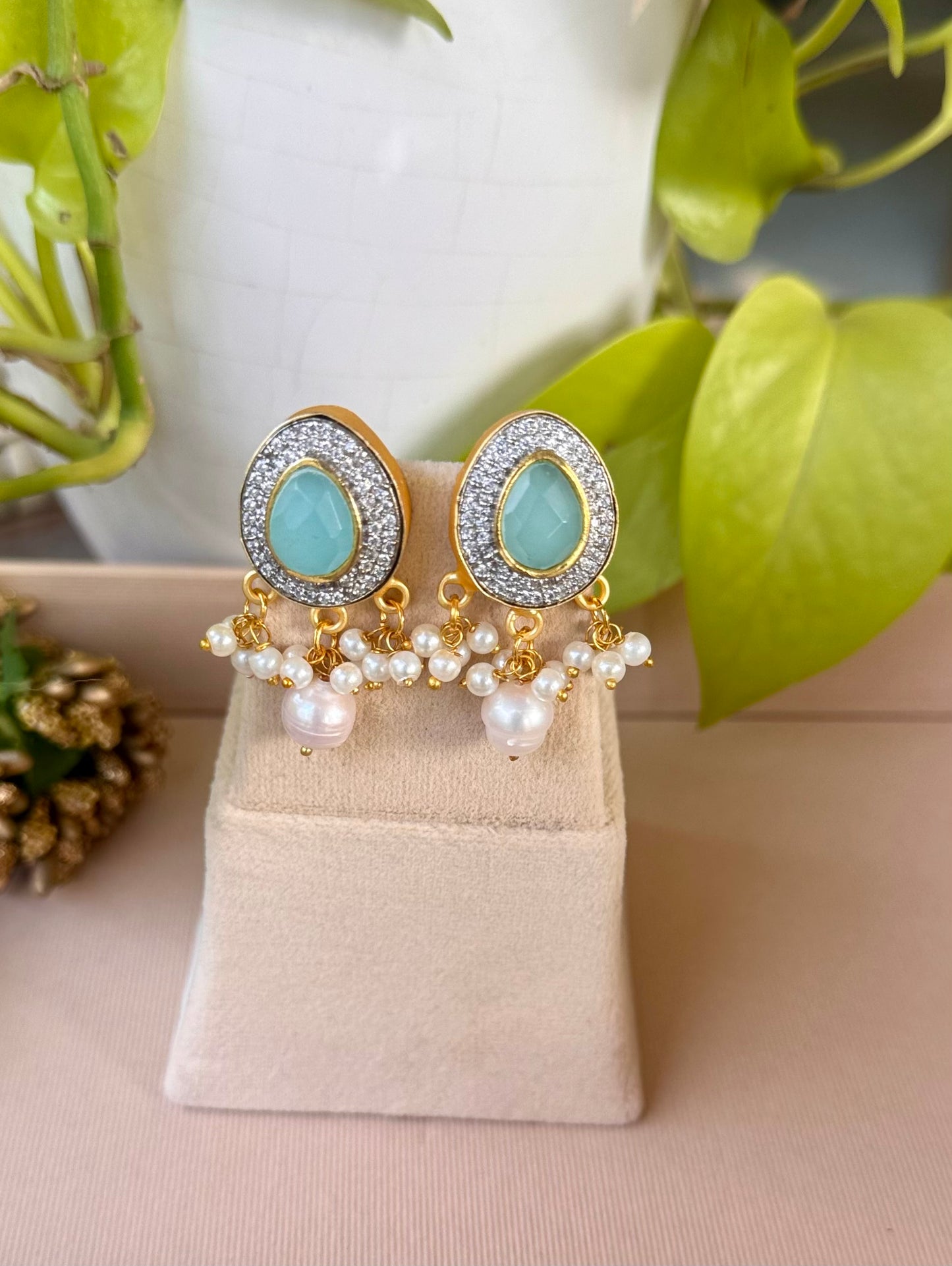 Mint Pearl Necklace Set