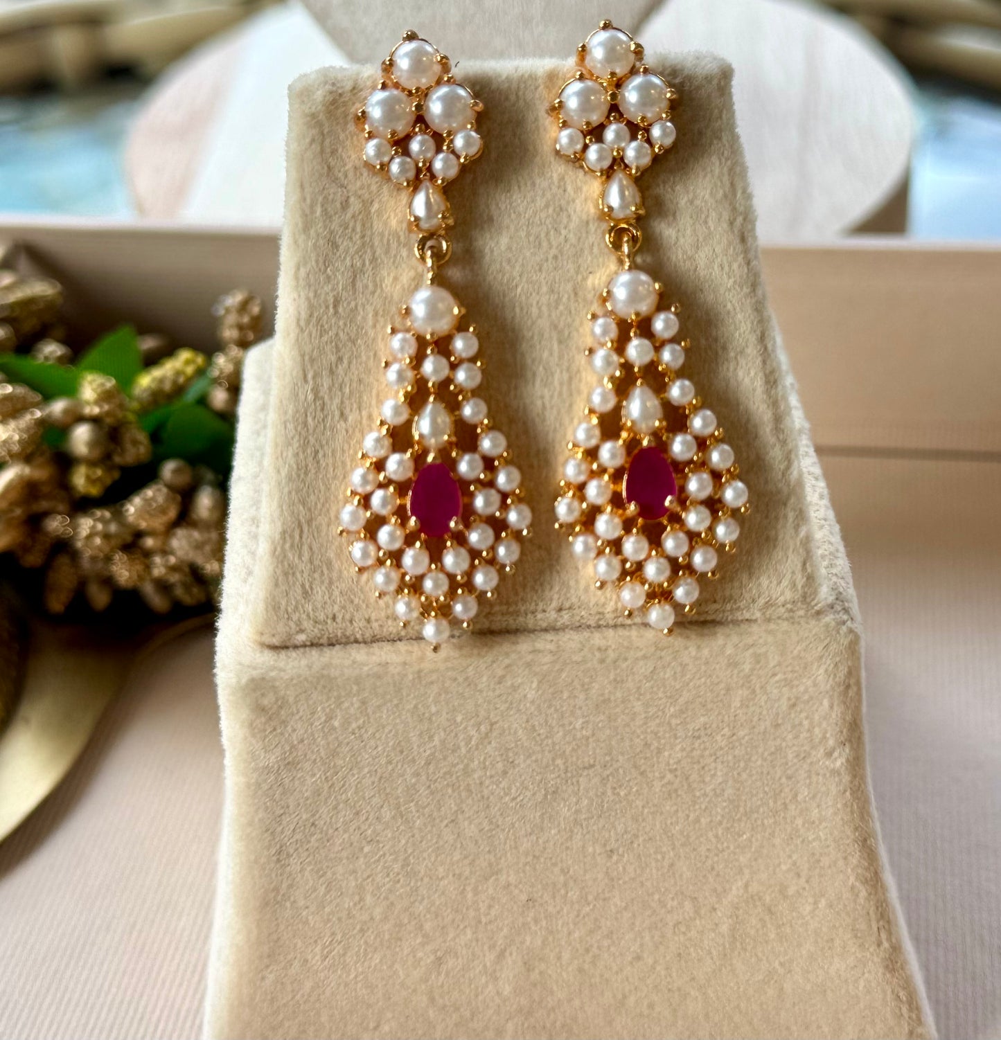 Aashni Ruby Pearl Jewellery Set