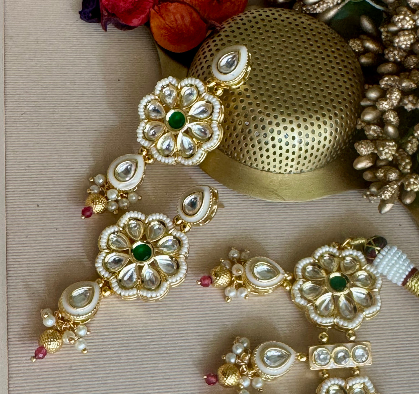 Ziva Floral Kundan Jewellery Set