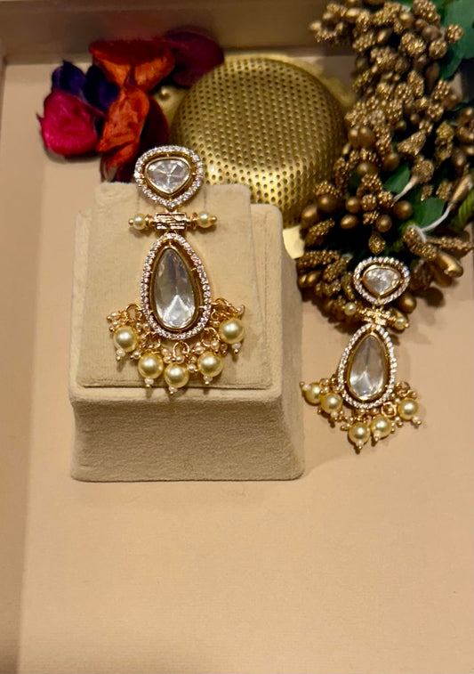 Ivory Abha Drop Kundan Jewellery Set