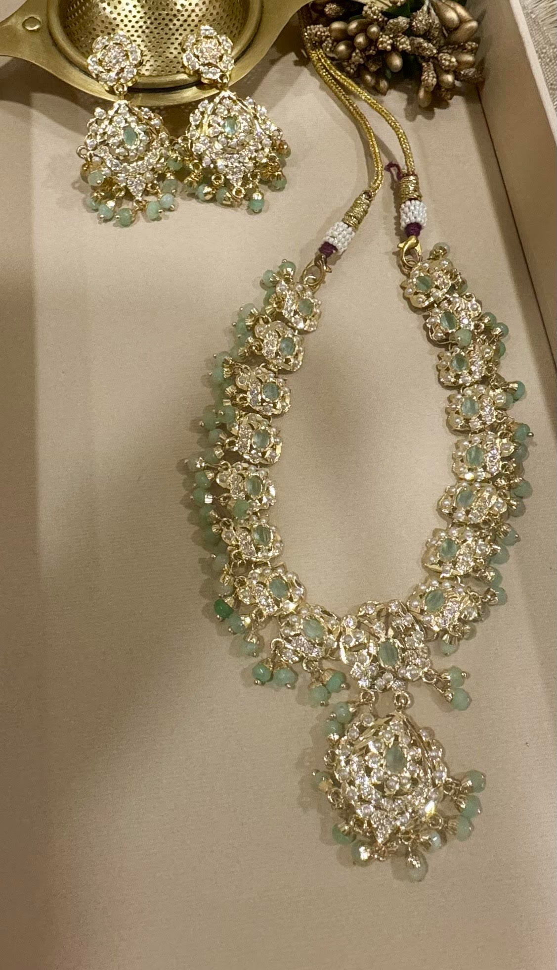 Mint Eclat Jewellery Set
