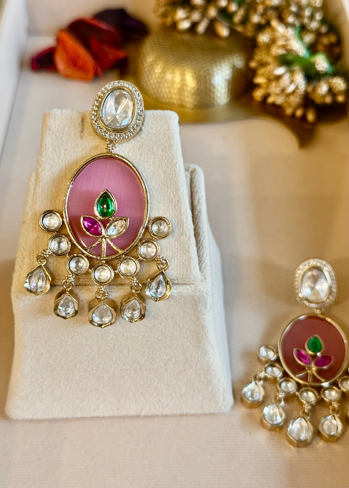 Pink Eclat Kundan Jewellery Set