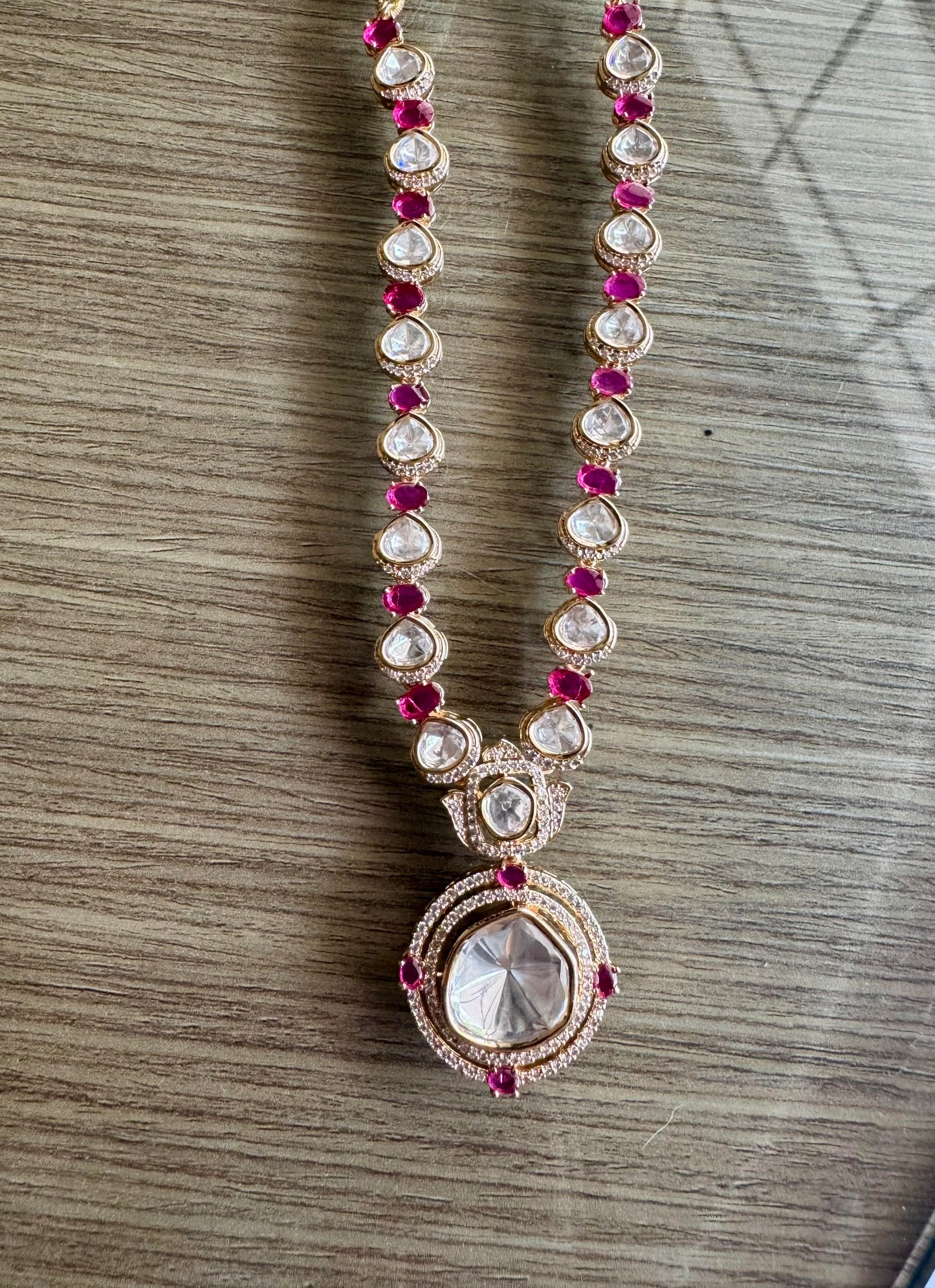 Rani Gulnar Glow Kundan Necklace Set