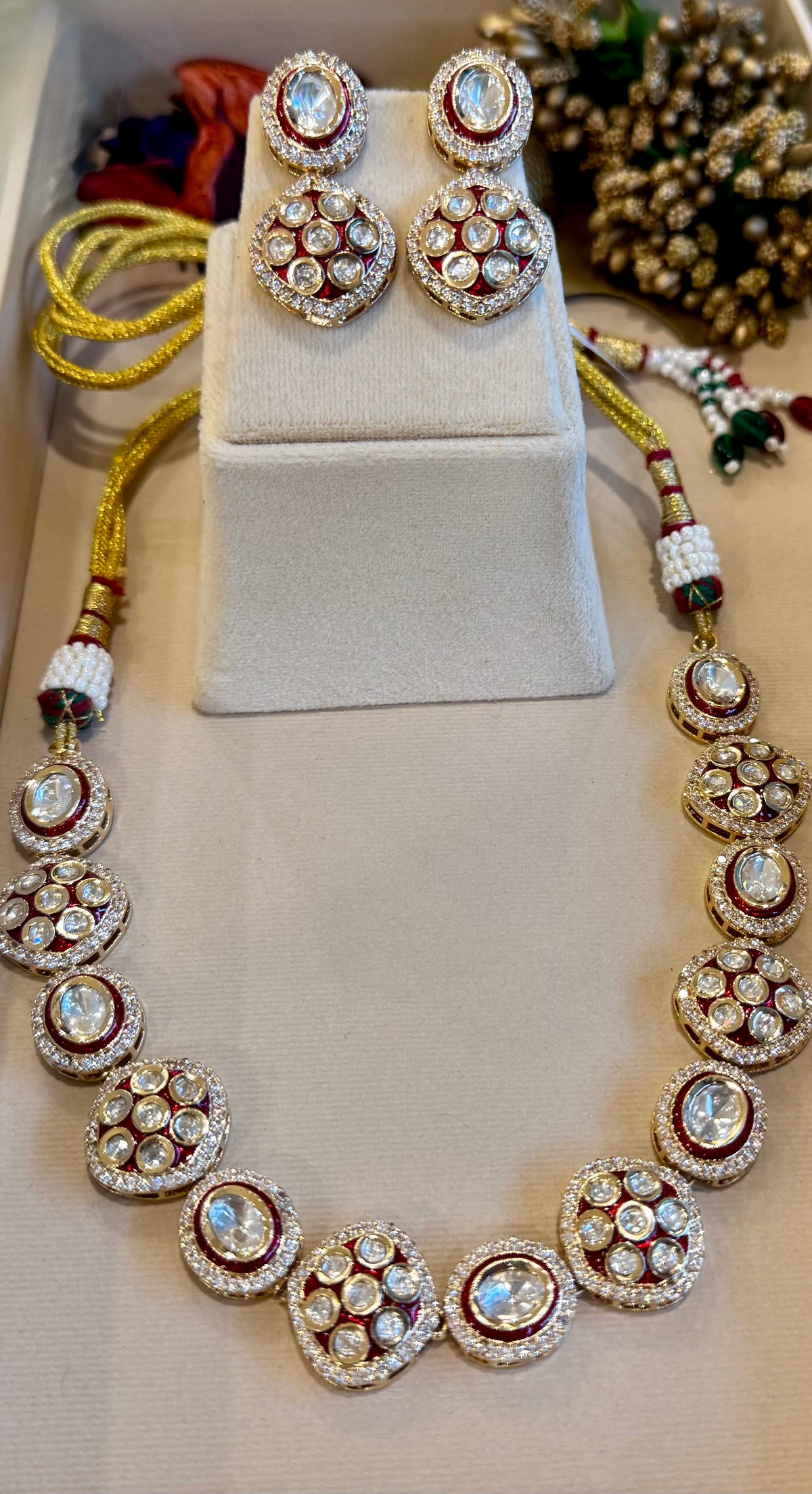 Red Zareen Glow Jewellery Set