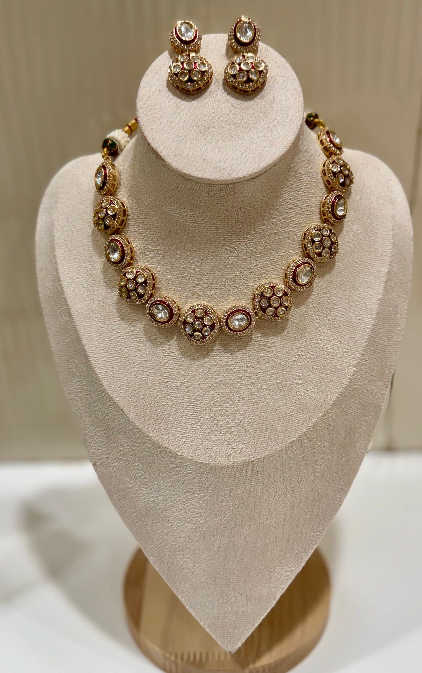 Red Zareen Glow Jewellery Set