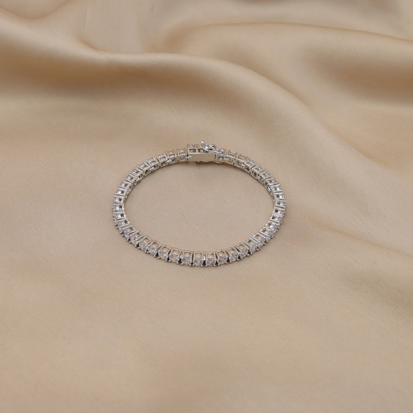 Lumière Classic American Diamond Tennis Bracelet