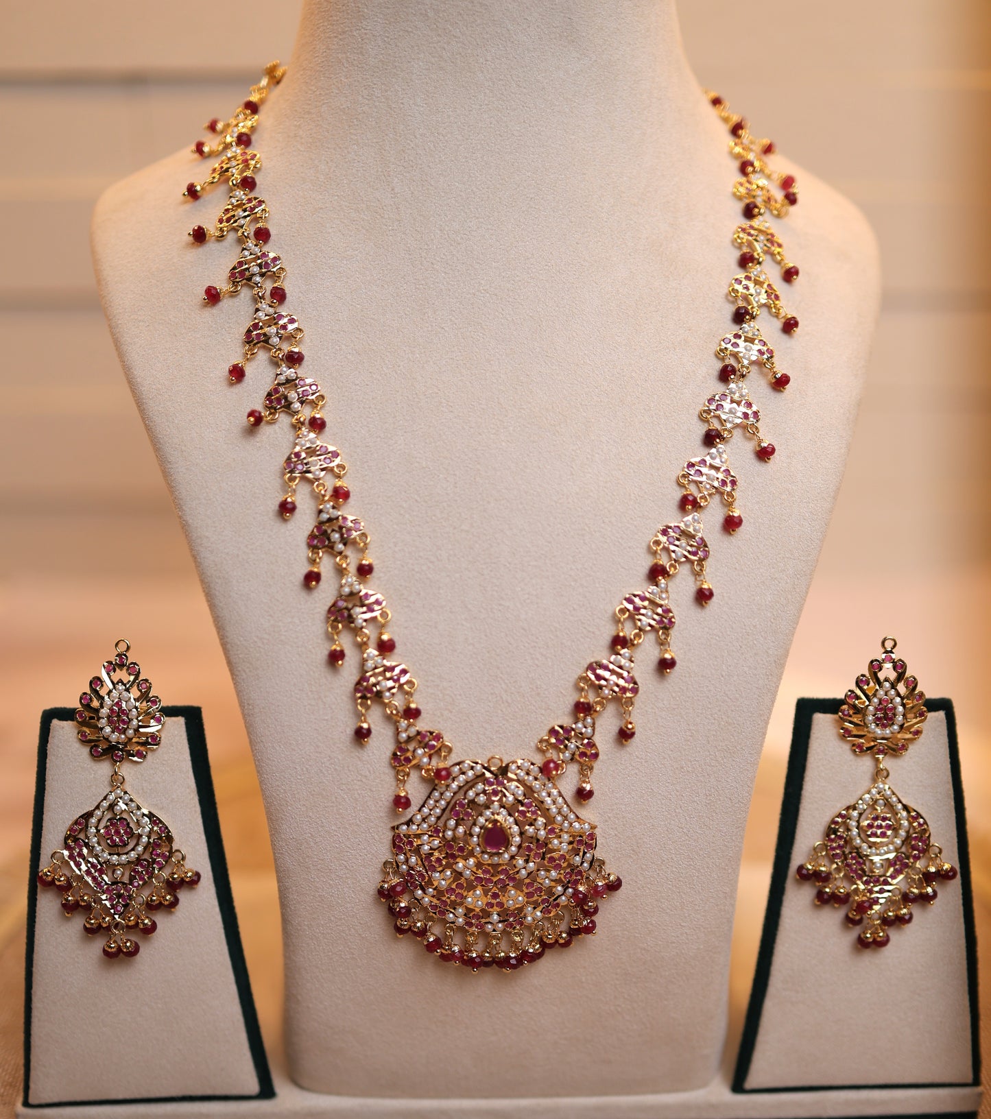 Samaira Ruby Jadau Necklace Set