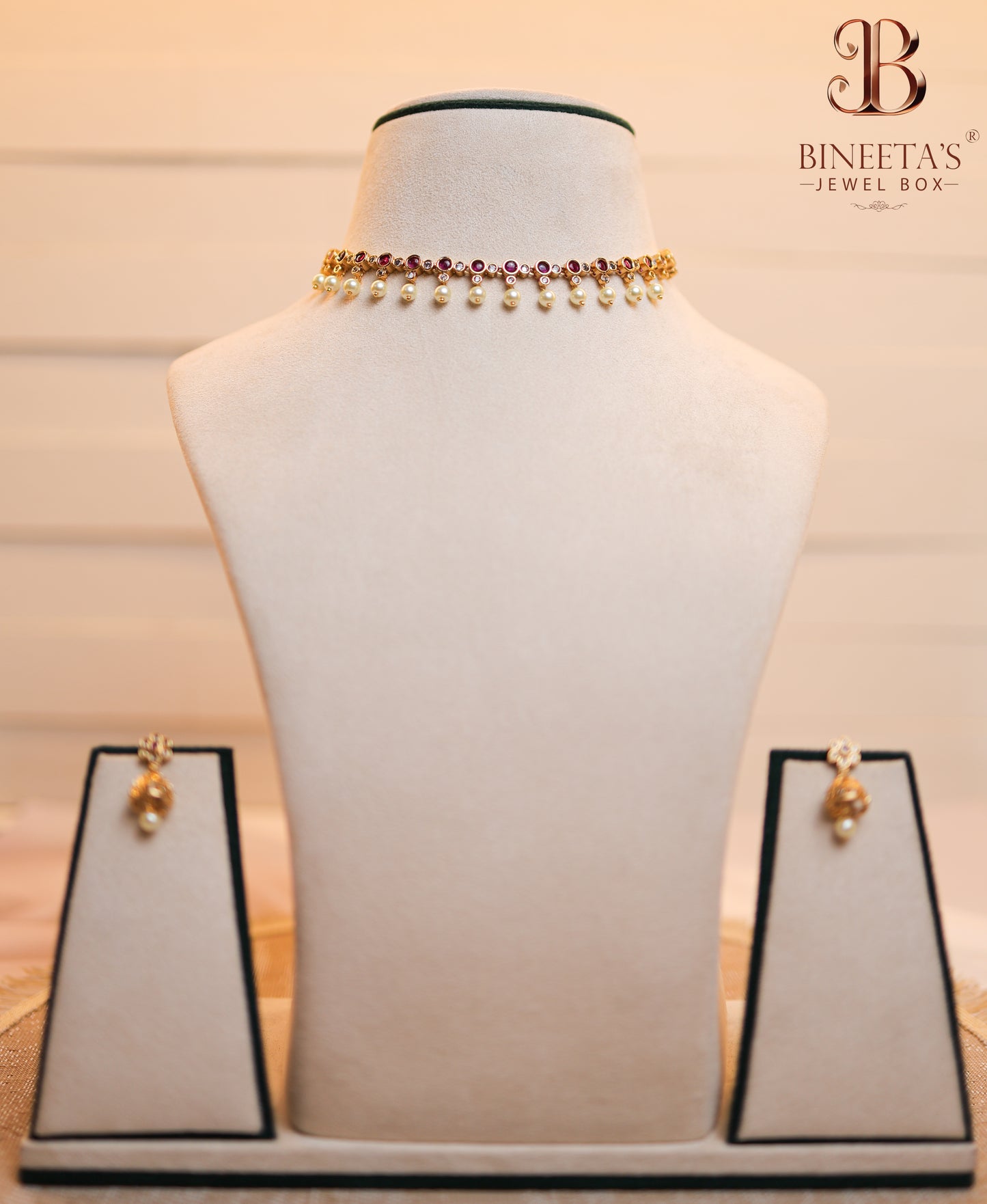 Aarini Ruby Pearl Necklace Set