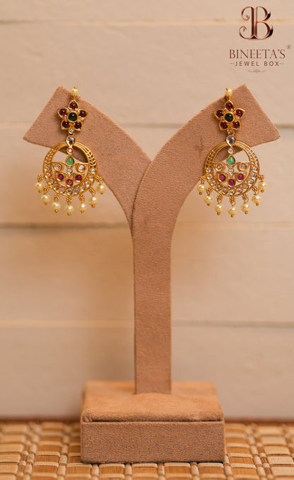 Iravya Hasli Jewellery Set