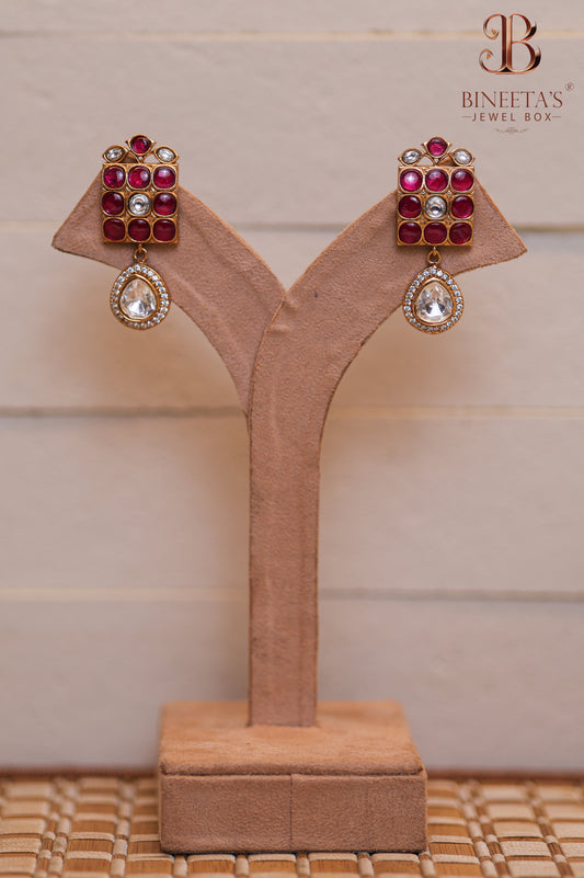 Rivana Necklace Set