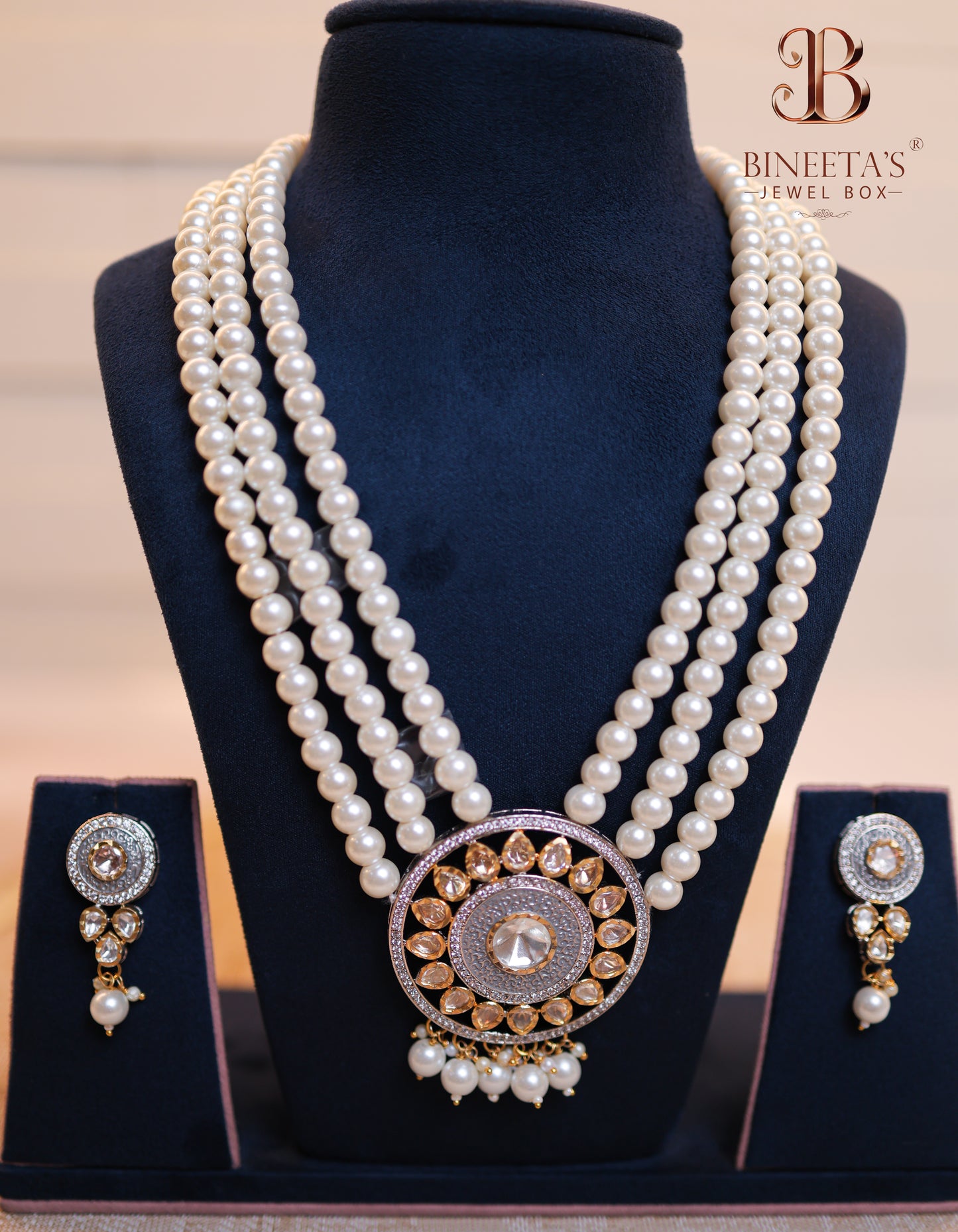 Ivory Kundan Pearl Jewellery Set