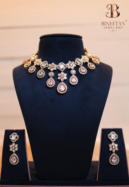 Noorani Kundan Glow Jewellery Set