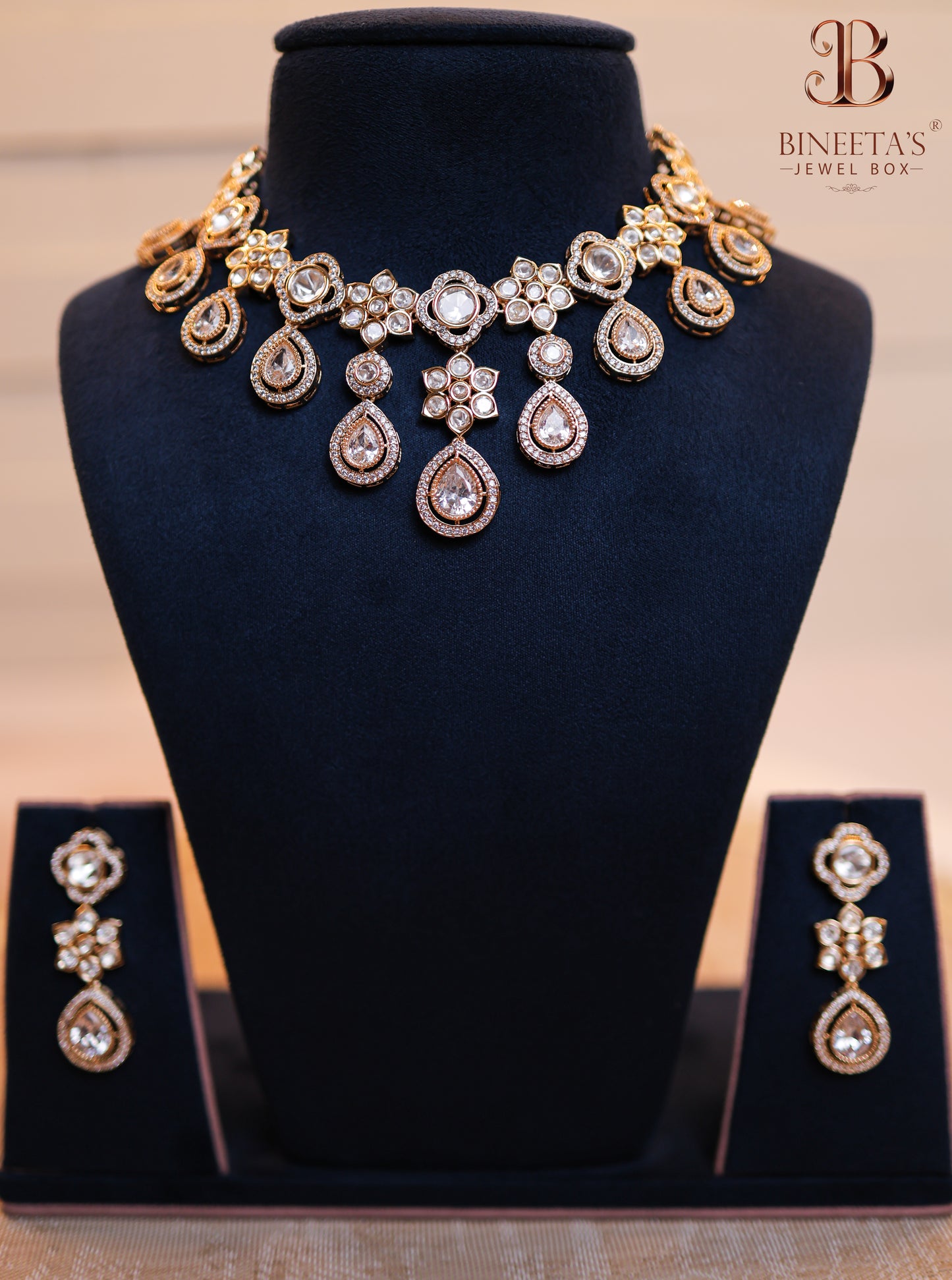 Noorani Kundan Glow Jewellery Set
