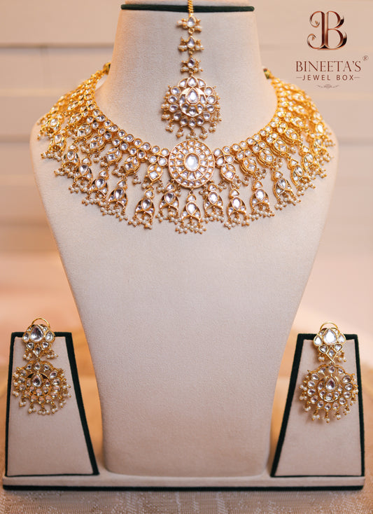 Ivory Aabhaar Kundan Pearl Jewellery Set