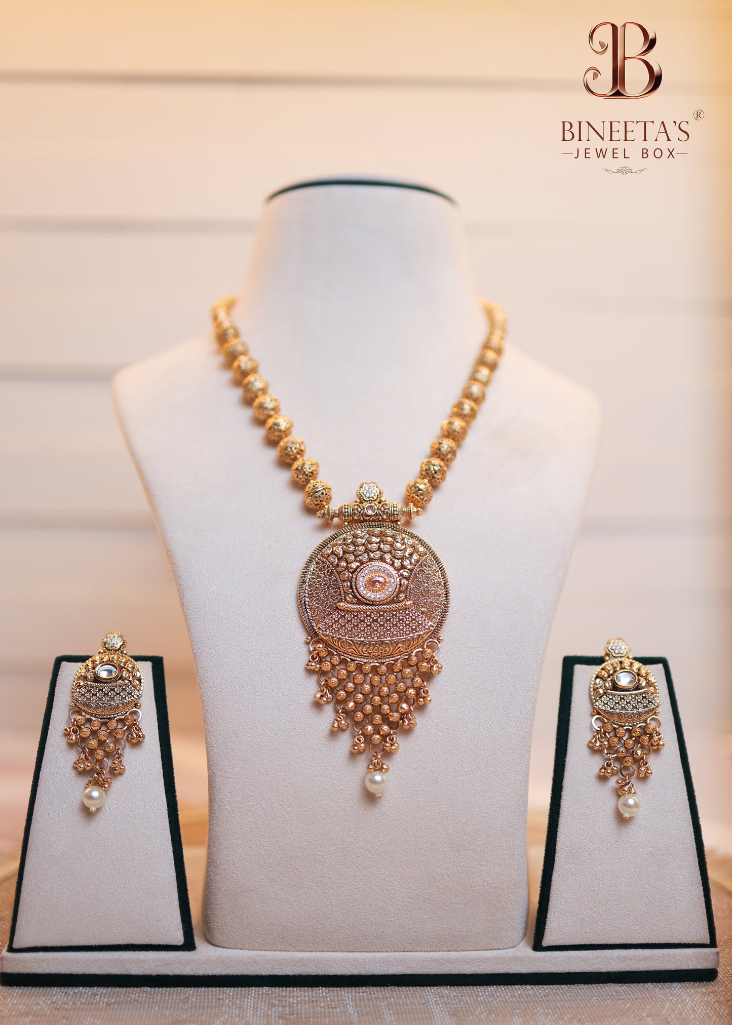 Rajdeep Golden Necklace Set