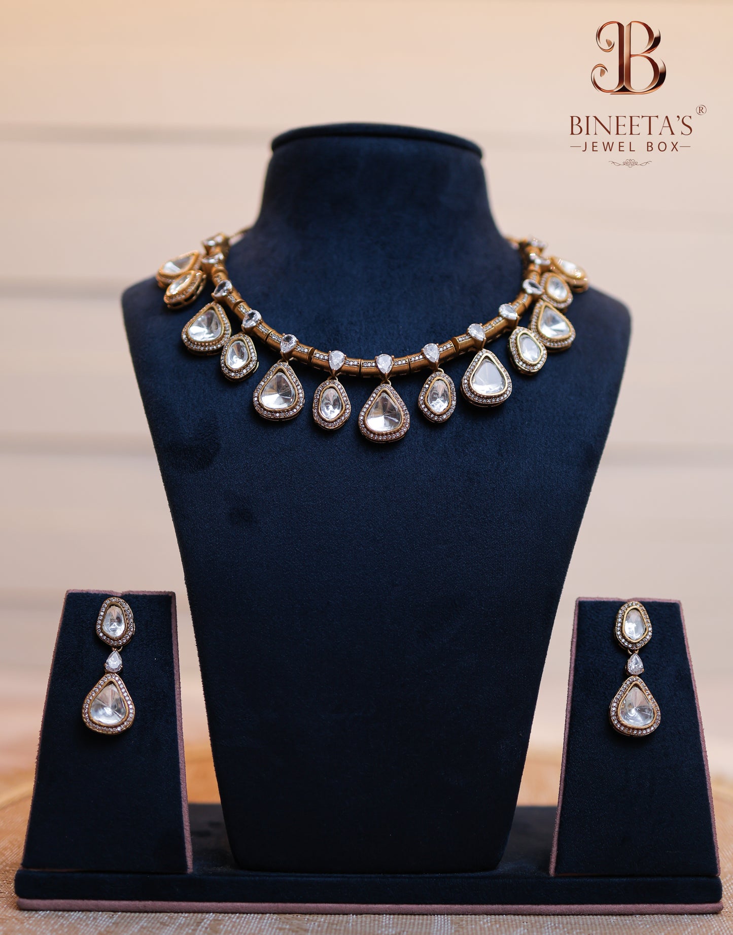 Aaryah Polki Kundan Necklace Set
