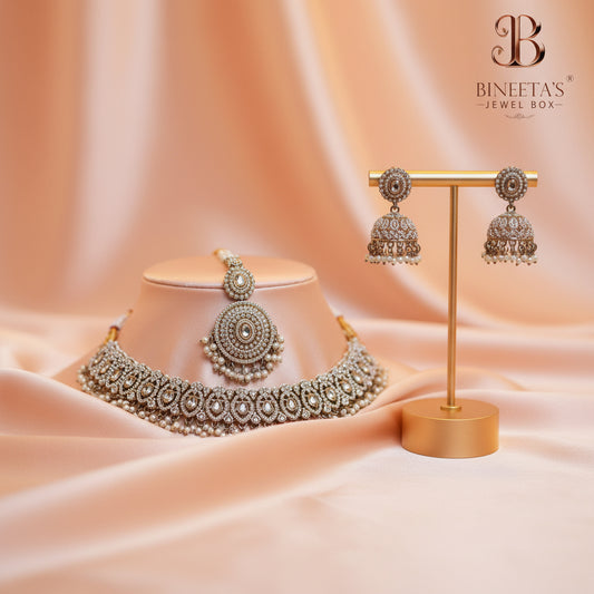 Aryahi Pearl Choker Set